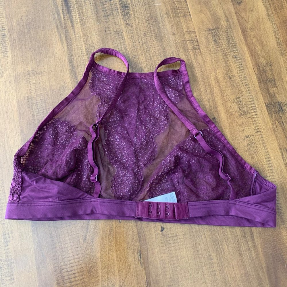 Victoria's Secret Lacy Bra - Picture 2 of 5